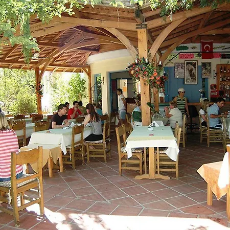 Montebello Deluxe 3*
