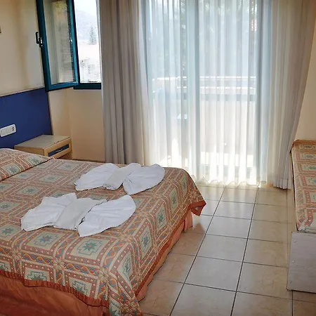 Montebello Deluxe 3*