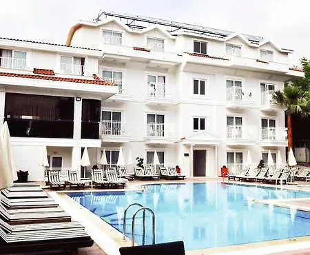 Montebello Deluxe 3*