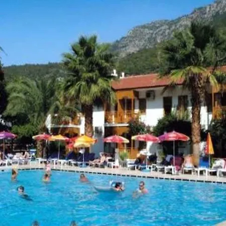 Montebello Deluxe 3*