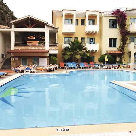 Hotel Montebello Deluxe 3*